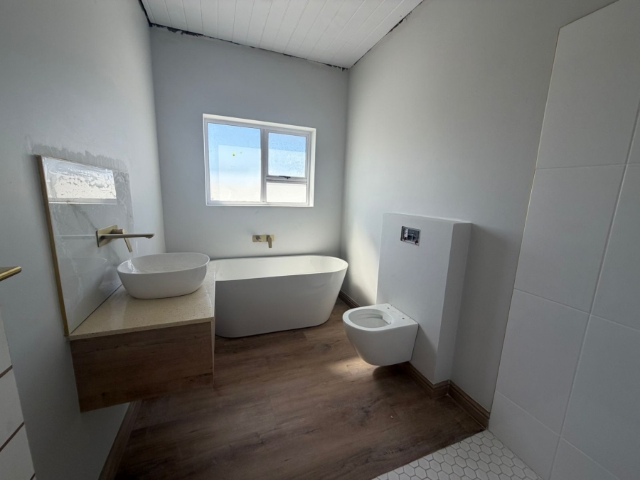 3 Bedroom Property for Sale in Fraaiuitsig Western Cape